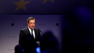 Reuters: Η Ελλάδα κινδυνεύει να χάσει την πρώτη δόση της ΕΚΤ