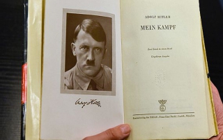 ΟΙ ΓΕΡΜΑΝΟΙ ΤΡΕΛΑΘΗΚΑΝ: Επαναφέρουν στα σχολεία το βιβλίο του Χίτλερ «Ο Αγών μου»
