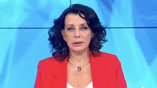 Η Ακριβοπούλου ζήτησε συγγνώμη από τους δυο Μητροπολίτες