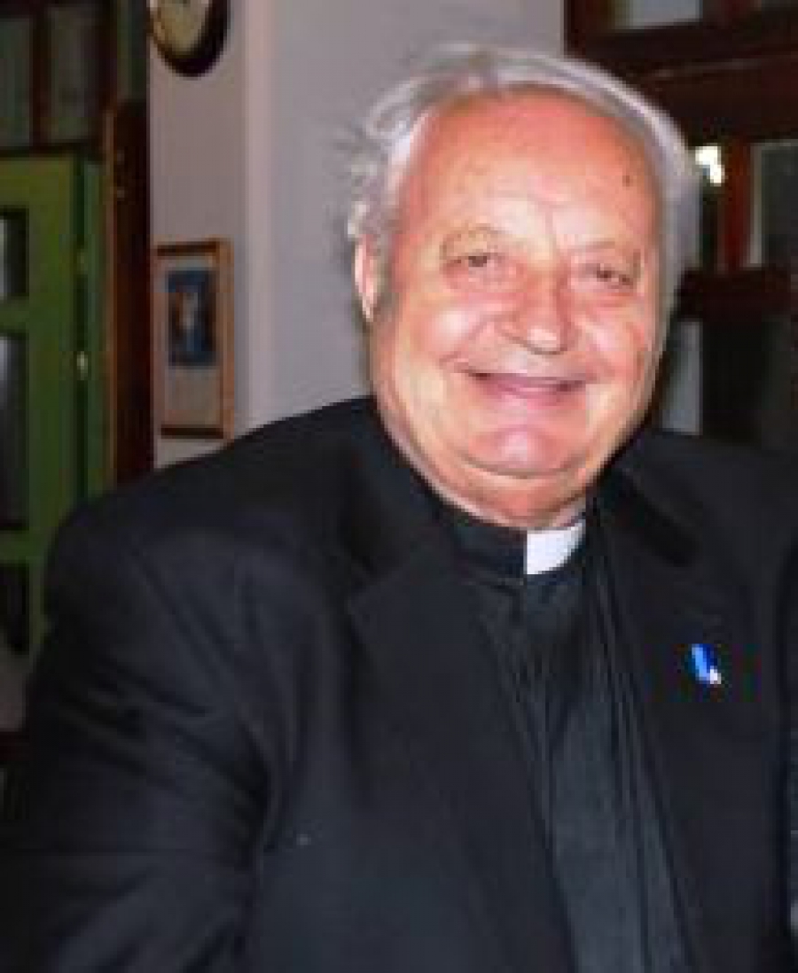 Απεβίωσε ο π. Ιωάννης Ρώμας -Έφυγε&quot; ο τελευταίος ιερέας του Αγίου Νικολάου Σημείου Μηδέν απο τήν Ναυπακτία