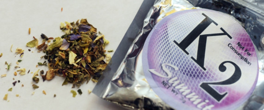 Spice: Το νόμιμο ναρκωτικό που μοιάζει στην κάνναβη σπέρνει τον τρόμο σε Βρετανία και Αμερική