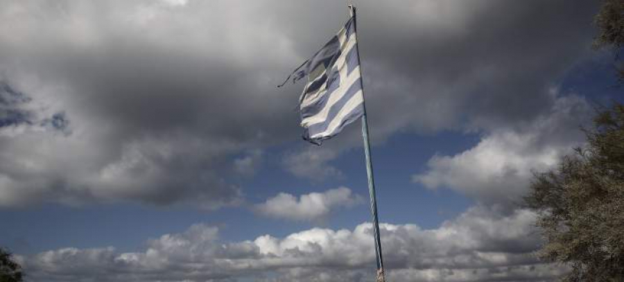 Politico: Η υπερχρεωμένη Ελλάδα ζητά δανεικά και από την Παγκόσμια Τράπεζα
