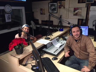 Ο Skylar Darel στο στούντιο του Hellas FM