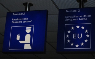 Κομισιόν: Δεν μπορούμε να διώξουμε την Ελλάδα από τη Σένγκεν