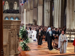 Ο Αρχιεπίσκοπος Δημήτριος στην κηδεία του Τζορτζ Χ. Ο. Μπους