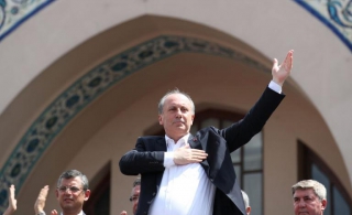Μουχαρέμ Ιντζέ: Δεν είμαι κλώνος του Ερντογάν – Εγώ διαβάζω βιβλία και έχω πτυχίοi