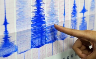 EKTAKTO  ΣΕΙΣΜΟΣ ΣΥΓΚΛΟΝΙΖΕΙ ΤΗΝ ΙΑΠΩΝΙΑ-7.3 ΡΙΧΤΕΡ-ΣΕ ΑΝΑΜΟΝΗ ΤΣΟΥΝΑΜΙ!!!