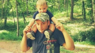 Tραγωδία! Σταμάτησε να τον βοηθήσει στη χιονοθύελλα και τον σκότωσε