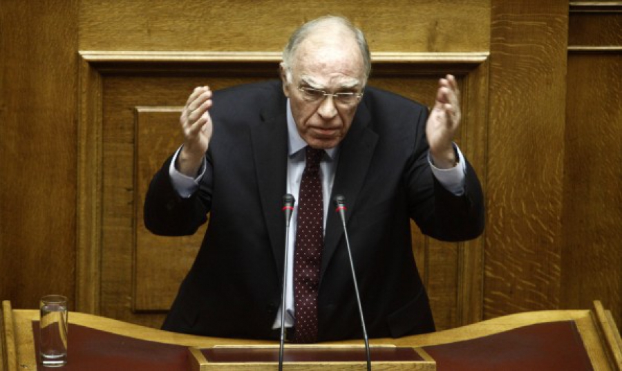 Βασίλης  Λεβέντης: Ο Καραμανλής κινεί τα νήματα της οικουμενικής κυβέρνησης