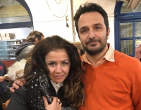 Δείτε Βίντεο: Η μητέρα και η αδελφή του Κωνσταντίνου Κατσίφα στον HELLAS FM και τον Δημήτρη Φιλιππίδη