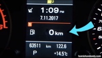 ENTYΠΩΣΙΑΚΟ!!! Πόσα χιλιόμετρα κάνεις με το δείκτη βενζίνης στα “0 km”; [video]