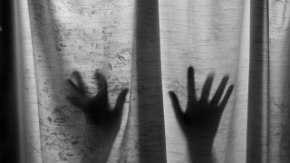 Φρίκη! Παππούς βίαζε την 9χρονη εγγονή του με την συμμετοχή του 13χρονου εγγονού του!