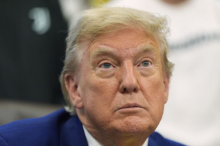 Ο Ντόναλντ Τραμπ βάζει στο στόχαστρο τους Αδερφούς Μουσουλμάνους