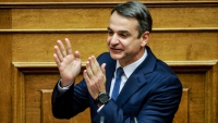 Μητσοτάκης: Γιατί δεν καταθέτει πρόταση δυσπιστίας;
