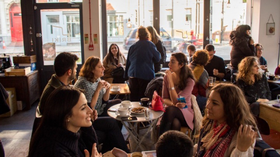 Η πρώτη ελληνική δανειστική βιβλιοθήκη στο Λονδίνο