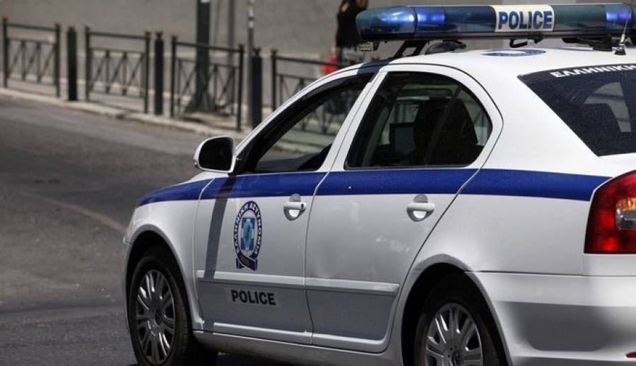 Συνελήφθη ο πατέρας των τριών παιδιών που εγκαταλείφθηκαν στην Πάτρα