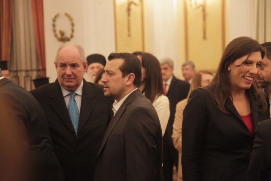 Ζωή για κύκλωμα εκβιασμών: &quot;Πατριάρχης&quot; ο Τσίπρας, &quot;αρχιμανδρίτης&quot; ο Παππάς