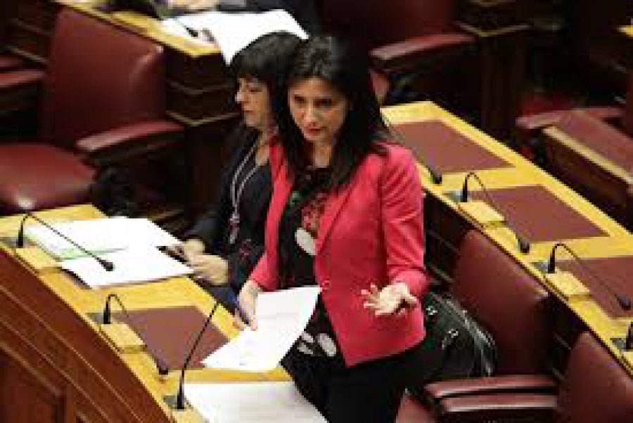 H Nίνα Κασιμάτη λέει την αλήθεια για την Θράκη!!! Ανοιξε η κερκόπορτα!!!