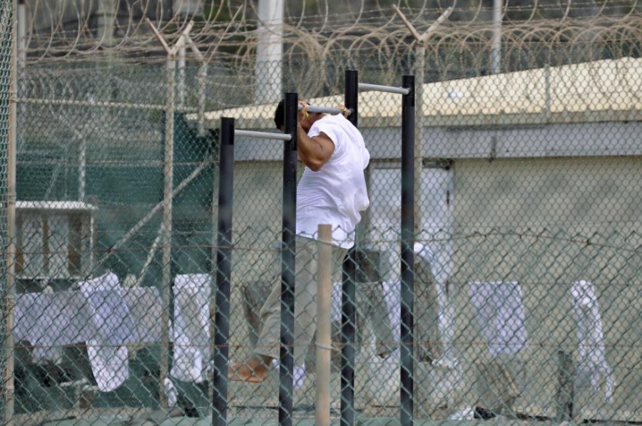 Ο Ομπάμα κλείνει το Γκουαντάναμο (pics)