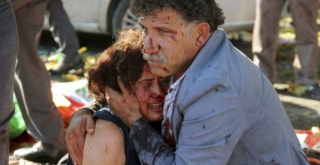 Πέθανε ο πατέρας - σύμβολο της βομβιστικής επίθεσης στην Άγκυρa