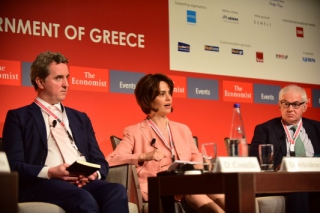 Η Ντέλια ξαναχτυπά! Το χρέος δεν είναι βιώσιμο - Χρειάζονται και άλλα μέτρα - Οι Έλληνες δεν έμαθαν...