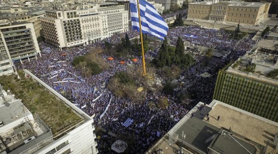 Ο διεθνής τύπος ξεφτιλίζει τον Α.Τσίπρα: «Μόνο στο Μέγαρο Μαξίμου δεν είδαν την μαζικότερη συγκέντρωση των Ελλήνων για την Μακεδονία»