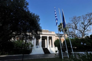 ΦΩΣ ΣΤΟ ΤΟΥΝΕΛ (?) Επαφές για συμφωνία την ύστατη στιγμή!