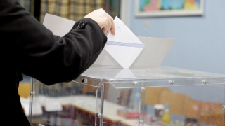Δημοσκόπηση MRB: Προβάδισμα 6,5% της ΝΔ έναντι του ΣΥΡΙΖΑ