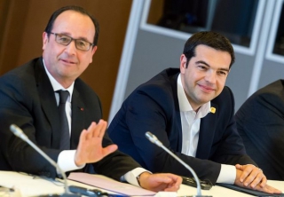 Συνάντηση Τσίπρα - Ολάντ: Συμφωνία για τήρηση της συμφωνίας της 12ης Ιουλίου